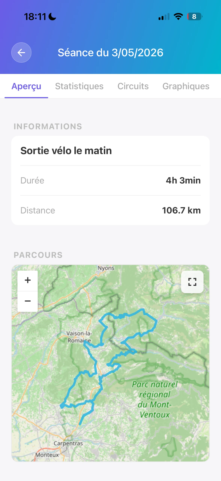 Application mobile Optitrainer — aperçu d'une sortie vélo (durée, distance, parcours cartographié) synchronisée depuis un objet connecté via Strava.